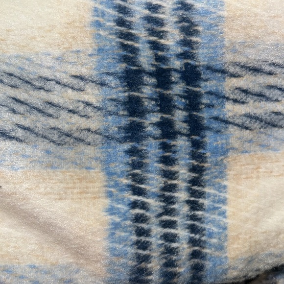 Oversized Plaid Jacket - Picture 3 of 3